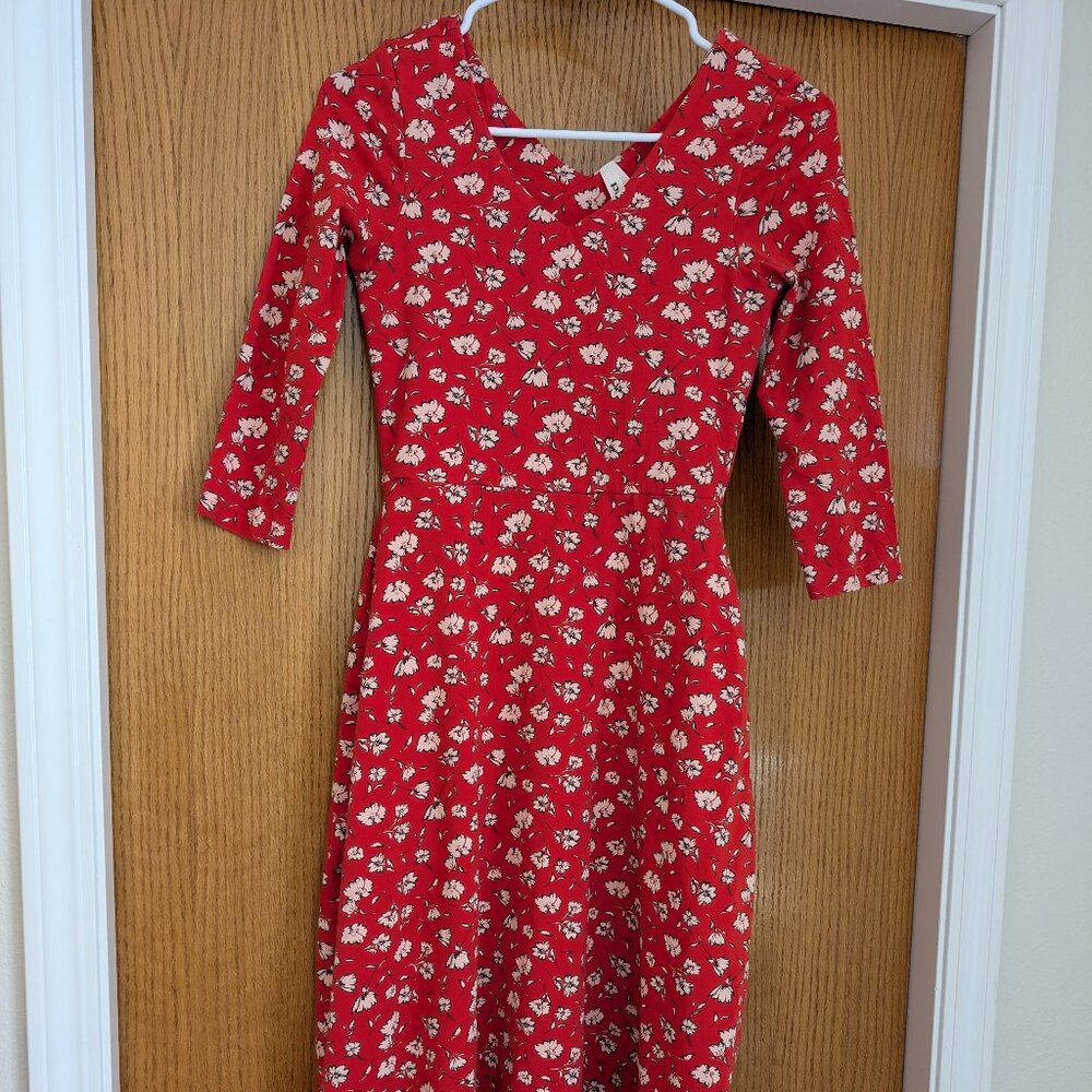 Pact Organic Size XS midi fit & flare dress Red Floral pockets